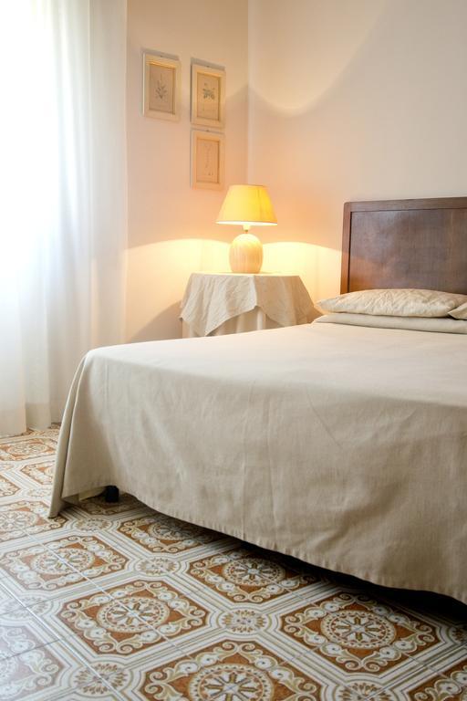 Mimi Rooms Cagliari Værelse billede
