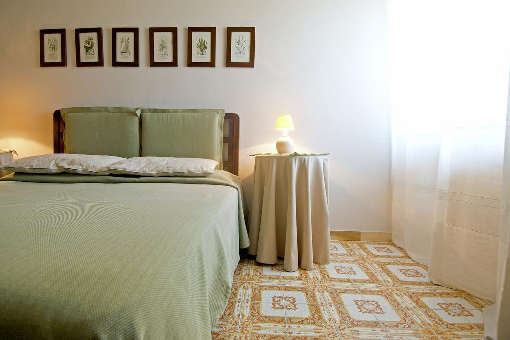 Mimi Rooms Cagliari Værelse billede